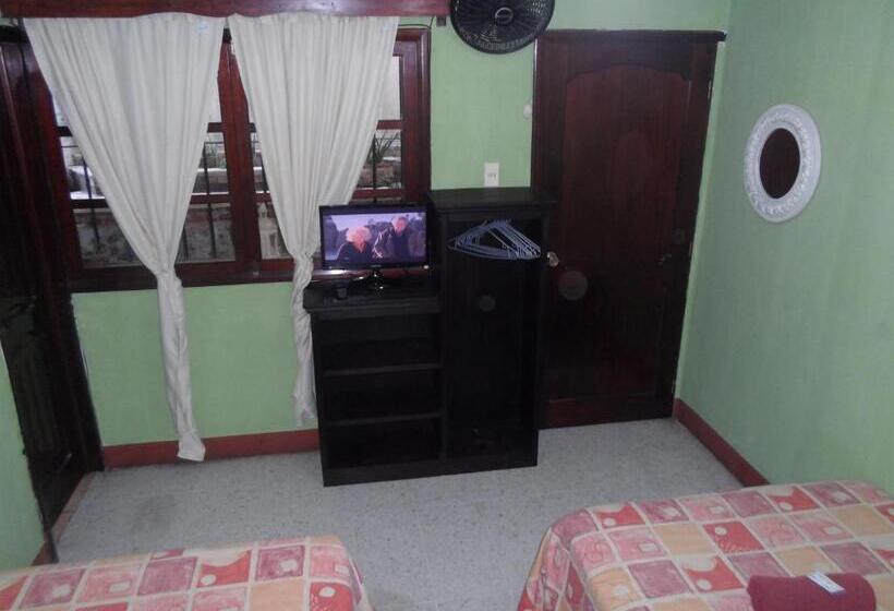 اتاق استاندارد, Casa Landivar