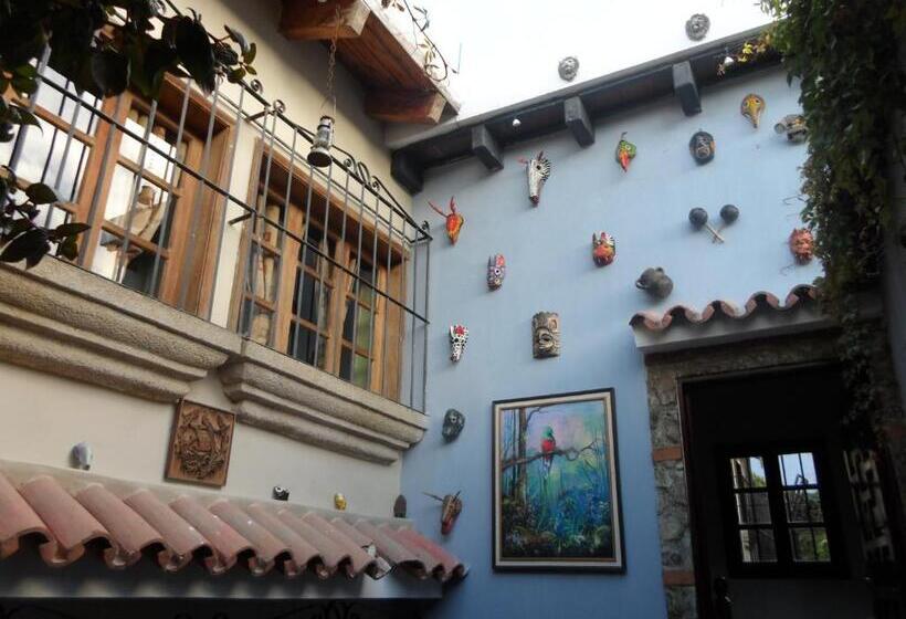 اتاق استاندارد چهار تخته, Casa Landivar