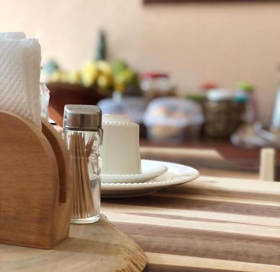 اتاق استاندارد سه نفره, Alta Vista