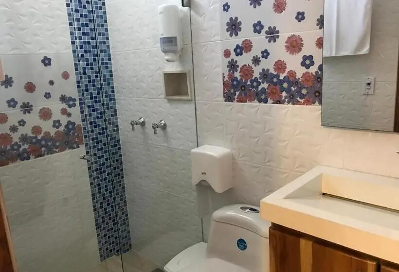 Perhehuone, Bahia Guatape