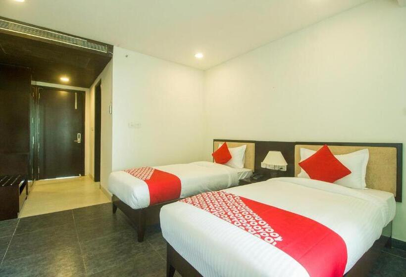 غرفة كلاسيكية ثلاثية, Collection O Govinda Sai