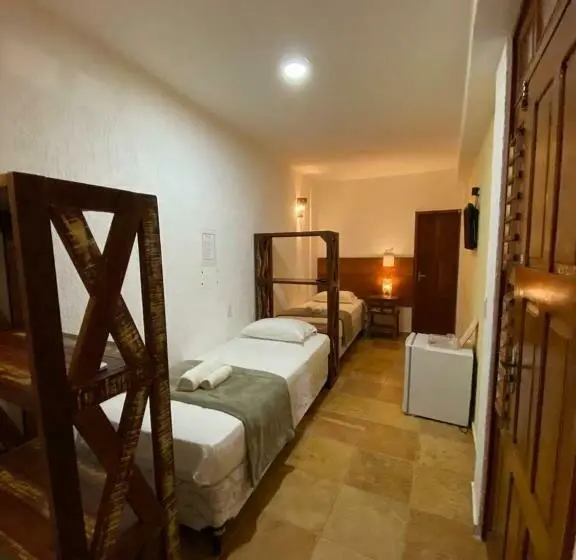 Deluxe Kolmen Hengen Huone, Pousada Sunbrazil