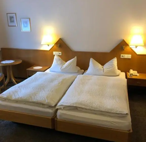 スタンダードルーム, Restaurant Gasthof Zum Schützen