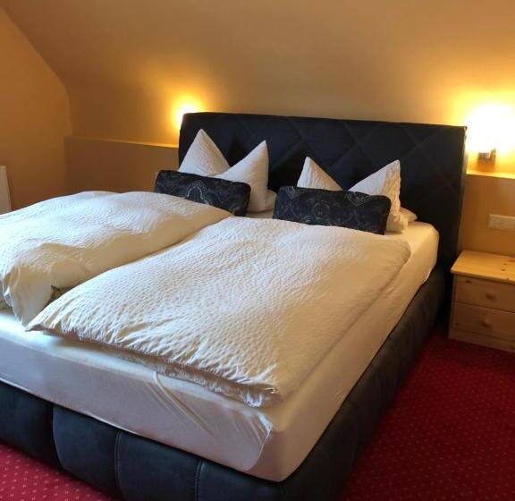 Номер Стандарт с Балконом, Restaurant Gasthof Zum Schützen