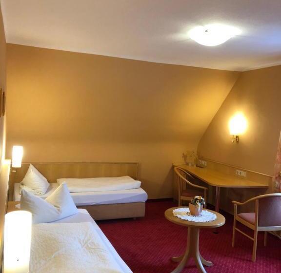 Семейный Номер, Restaurant Gasthof Zum Schützen