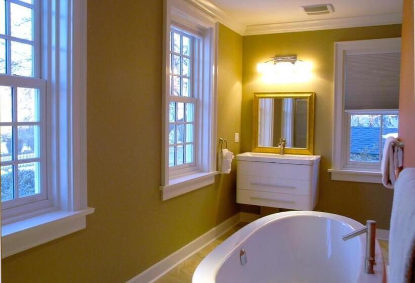 חדר סטנדרט עם מיטת קינג, Old Ivy Walk