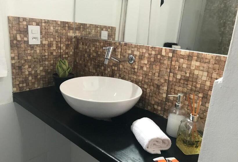 דירת חדר, Pousada Principal