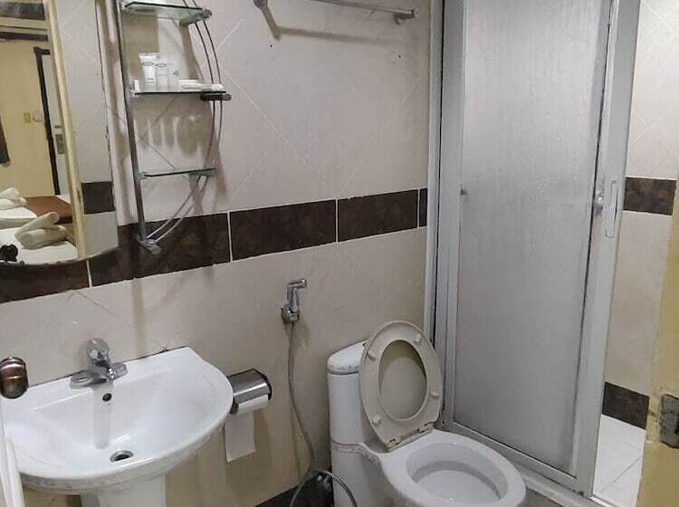 غرفة عائلية, Palm Tree Resort And Restaurant