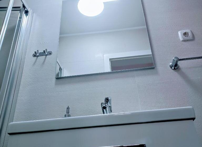 اتاق استاندارد, Katarina Old Town