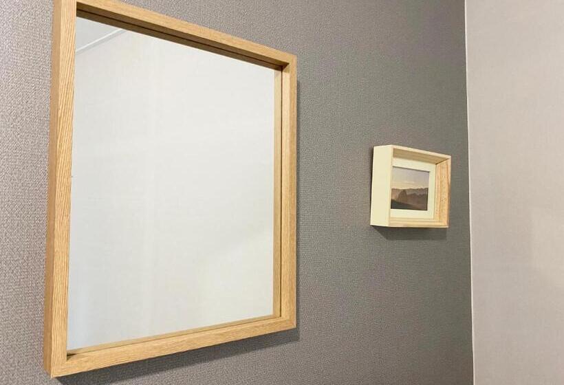 اتاق استاندارد, Dante House