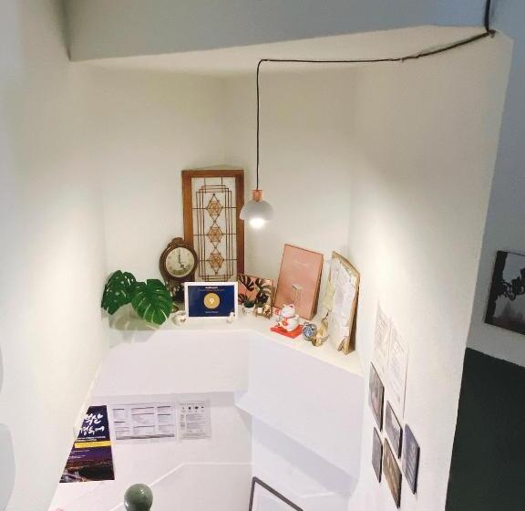 سوئیت 2 خوابه, Dante House