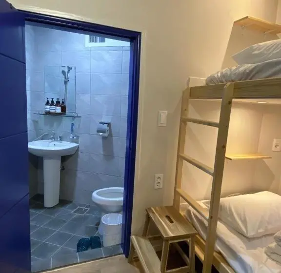 سوئیت 2 خوابه, Dante House
