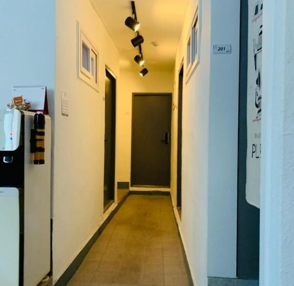 اتاق خانوادگی, Dante House