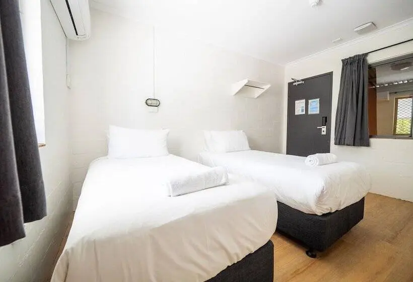 バス共有のスタンダードルーム, Yha Cape Byron, Byron Bay