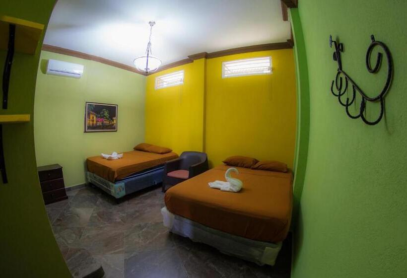 اتاق لوکس, Hostal Casa De Grethel
