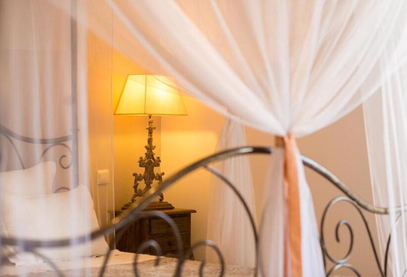 سوییت خانوادگی, La Résidence