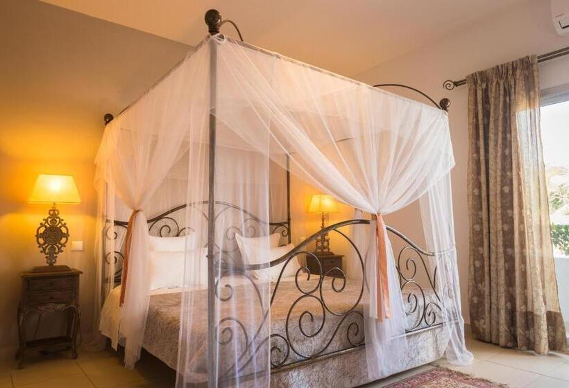 سوییت خانوادگی, La Résidence