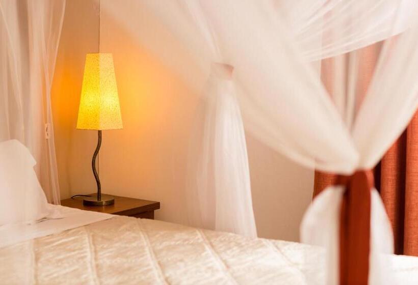 سوییت لوکس, La Résidence