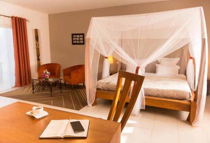 سوییت لوکس, La Résidence