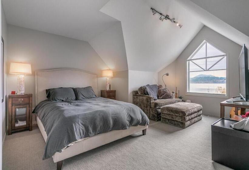 침실 3개 아파트, Kelowna Discovery