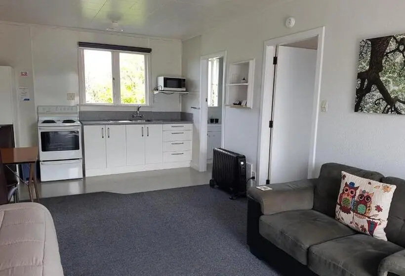 آپارتمان 1 خوابه, 554 Moana Court Motel