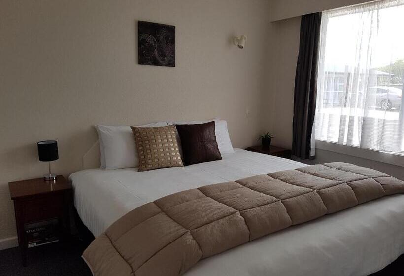 آپارتمان 1 خوابه, 554 Moana Court Motel