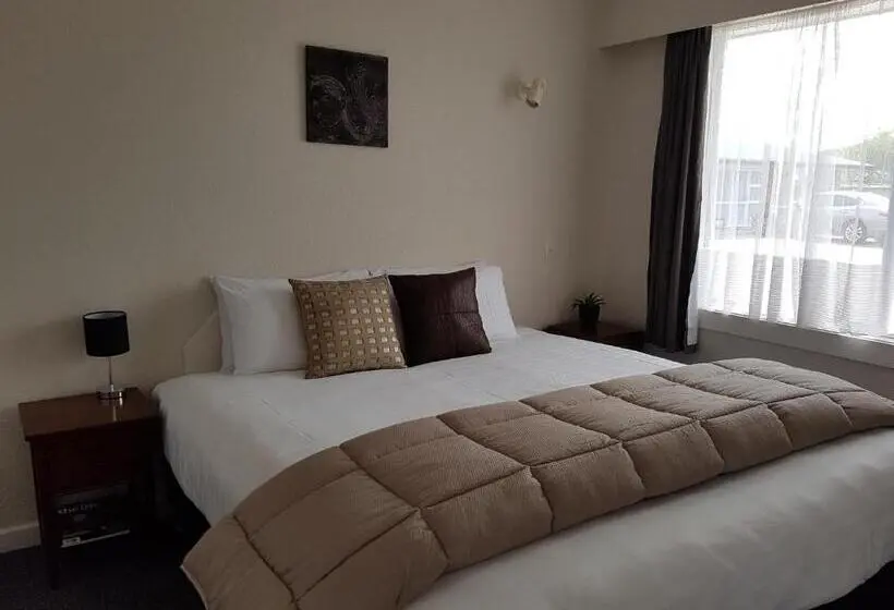 آپارتمان 1 خوابه, 554 Moana Court Motel
