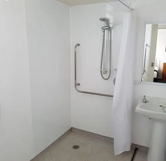آپارتمان 2 خوابه, 554 Moana Court Motel