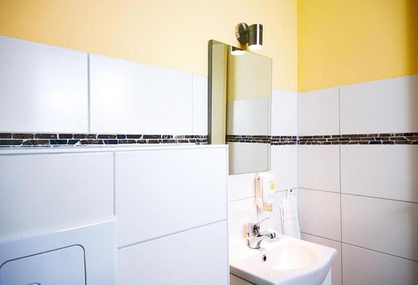 家庭间, Albrechtshof Gohrisch