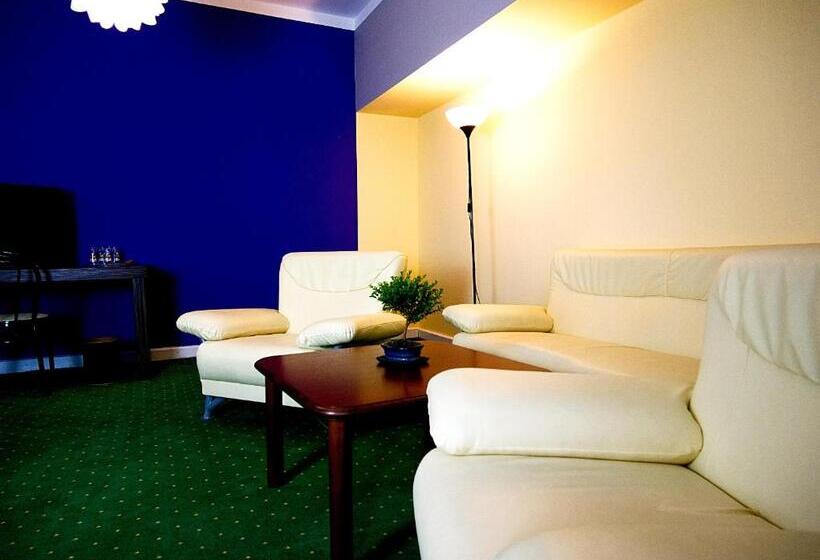 家庭间, Albrechtshof Gohrisch