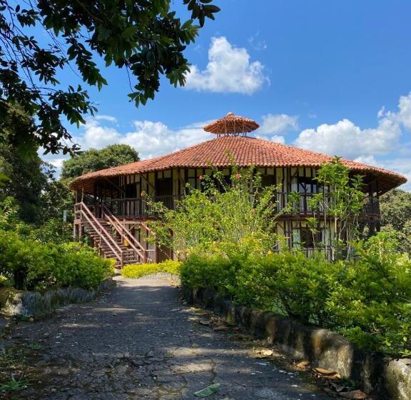 חדר סטנדרט לארבעה, San Agustin Internacional