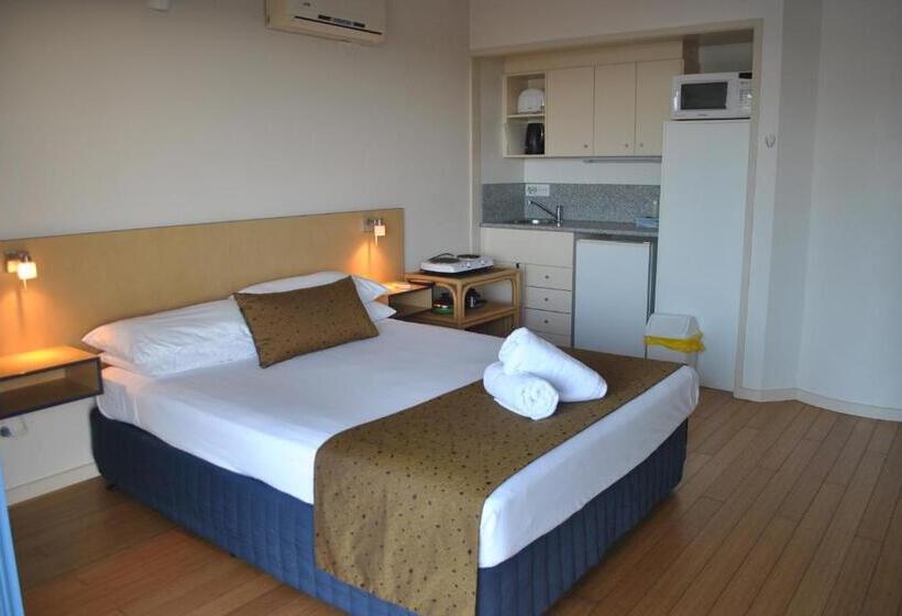 带海景的标准工作室, Coral Sea Vista Apartments