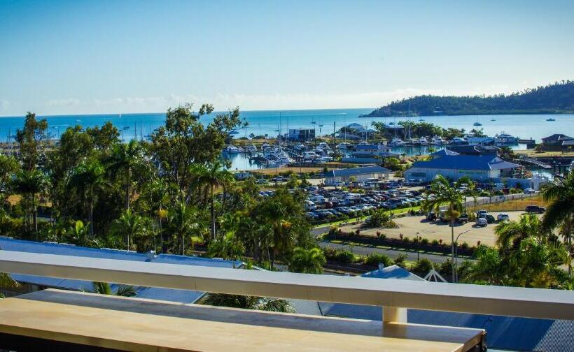 带海景的标准工作室, Coral Sea Vista Apartments