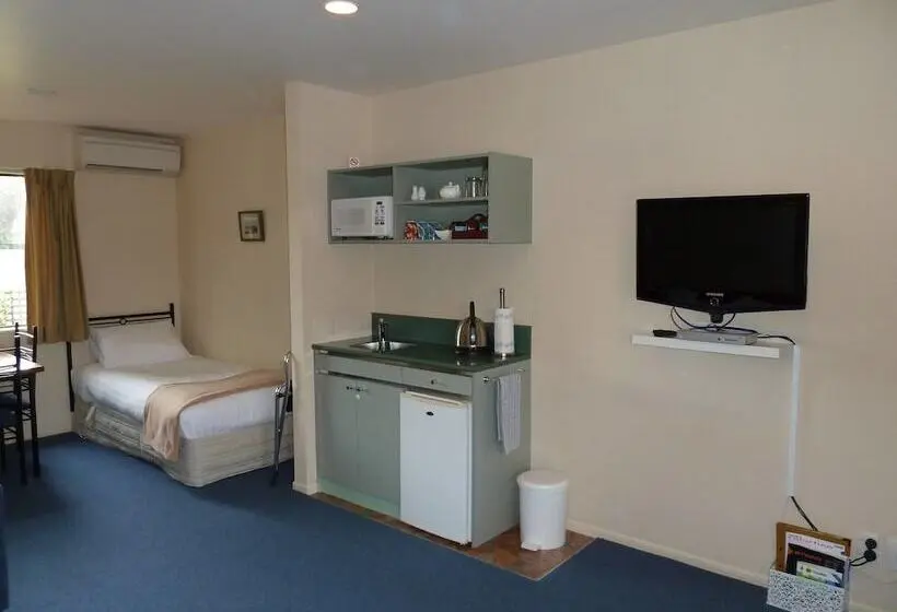 スタンダードスタジオ, South Park Motel