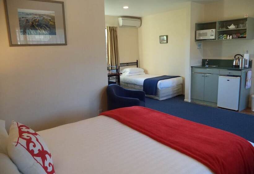 استودیوی استاندارد, South Park Motel