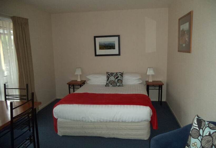 سوییت لوکس, South Park Motel