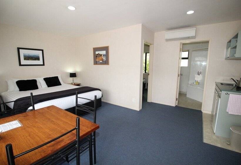 استودیوی لوکس, South Park Motel