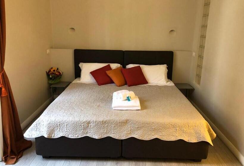 חדר סופריור, The Roman Empire Guesthouse