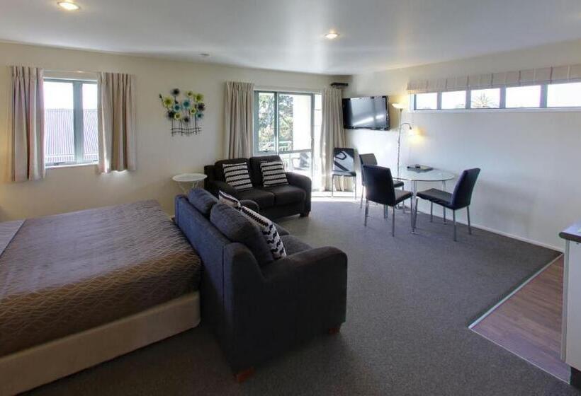 דירת חדר, Westport Spa Motel