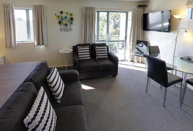 דירת חדר, Westport Spa Motel