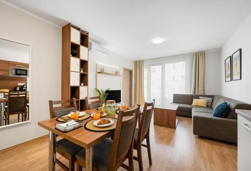 آپارتمان لوکس 1 خوابه, Apart Hotel Virgo