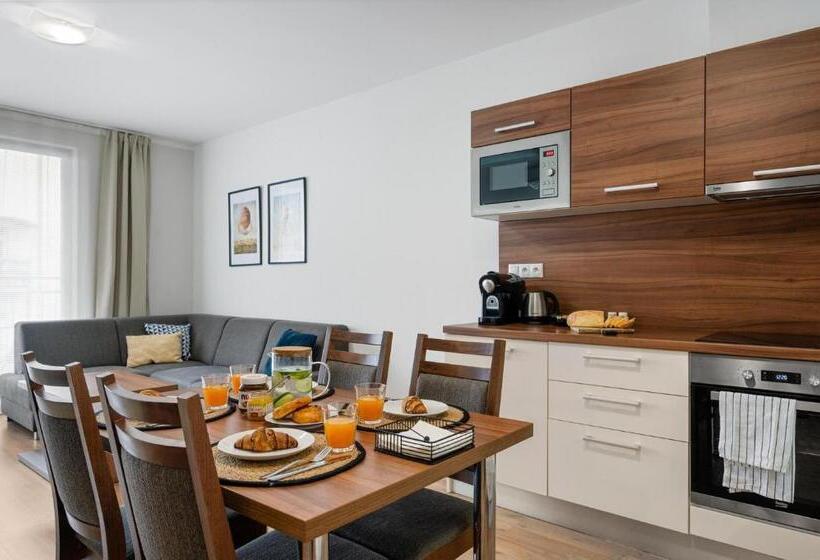 آپارتمان لوکس 1 خوابه, Apart Hotel Virgo