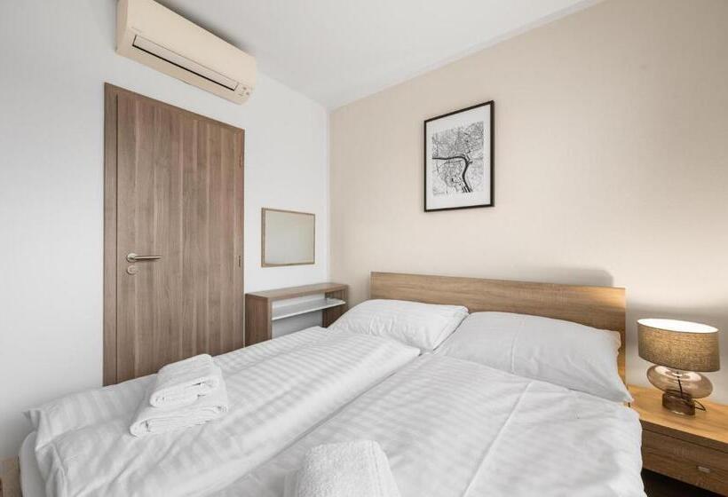 استودیوی استاندارد, Apart Hotel Virgo