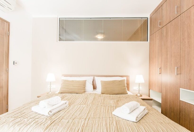 آپارتمان لوکس 1 خوابه, Apart Hotel Virgo