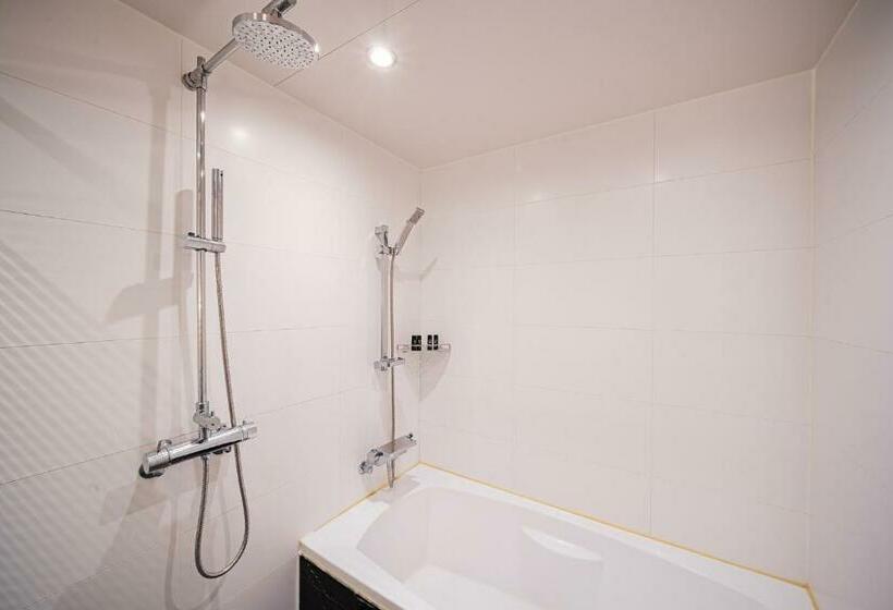 디럭스 룸, Benikea Hotel Bizinn