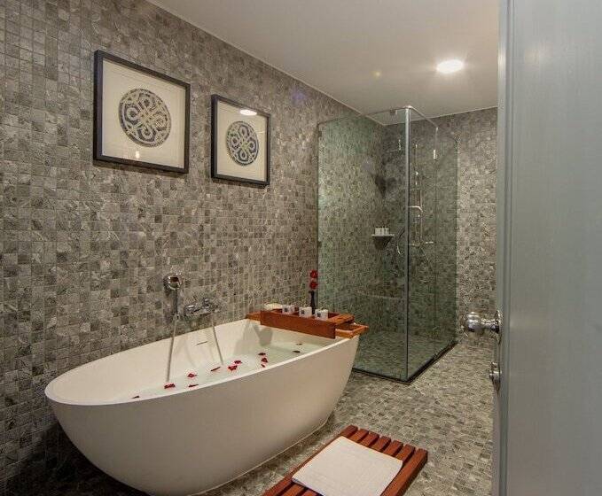 스위트, Souphattra Hotel Luang Prabang
