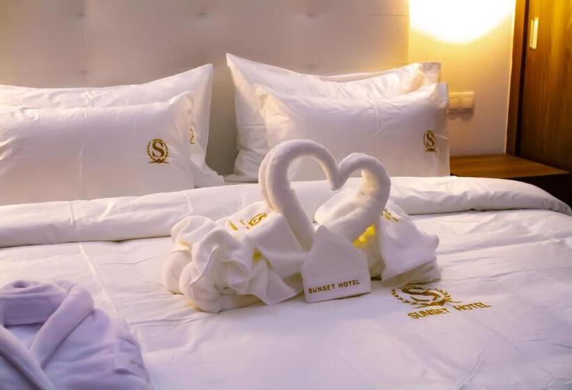 اتاق استاندارد یک نفره, Sunset