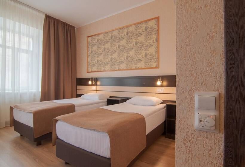 חדר אקונומי, Verona