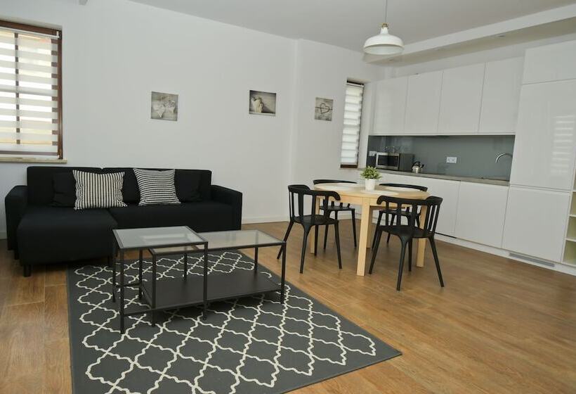 带1个卧室的带阳台的公寓, Poduszka Apartamenty Zdrojowe