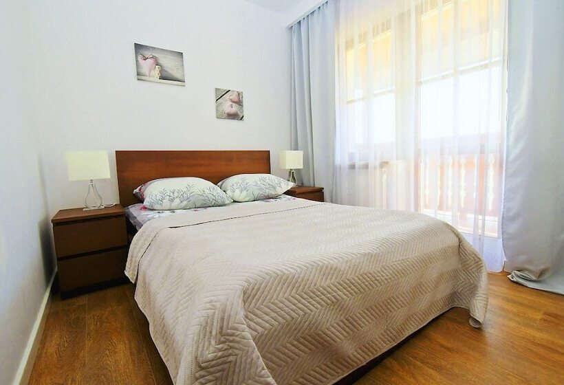 带1个卧室的带阳台的公寓, Poduszka Apartamenty Zdrojowe